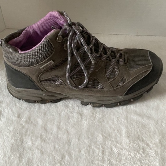 Itasca Gray and Pink Athletic Shoes with Ankle Support - Picture 4 of 8